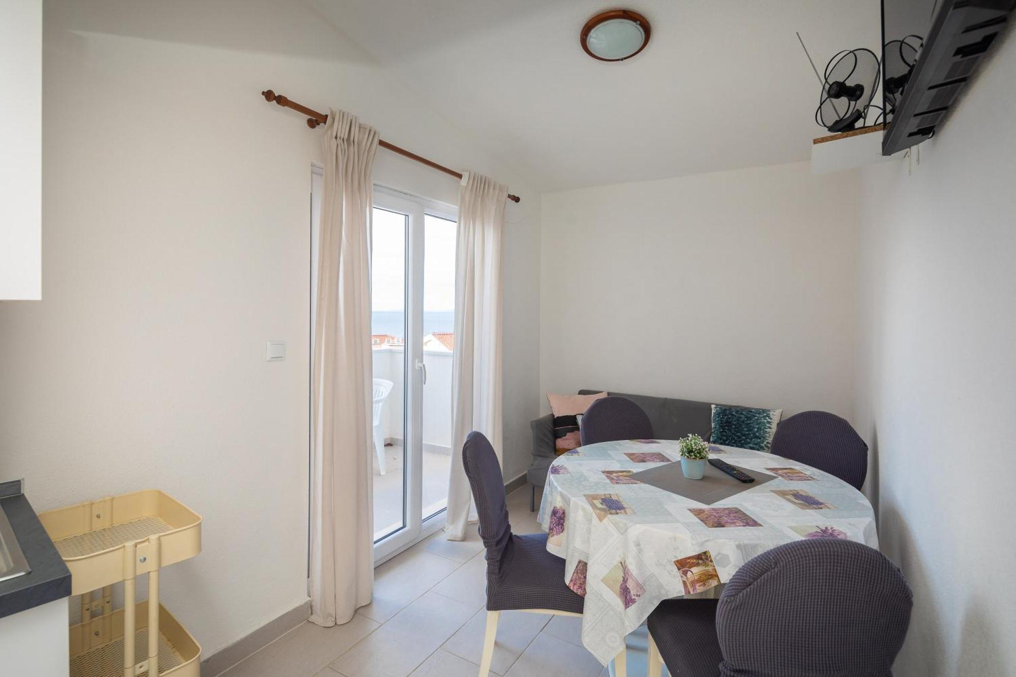 Apartments Roza Omiš Buitenkant foto
