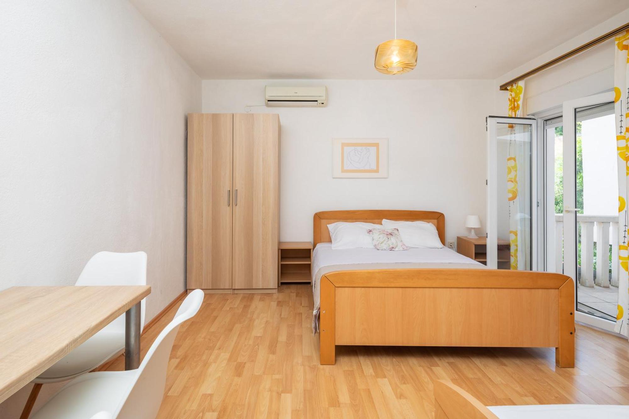 Apartments Roza Omiš Buitenkant foto
